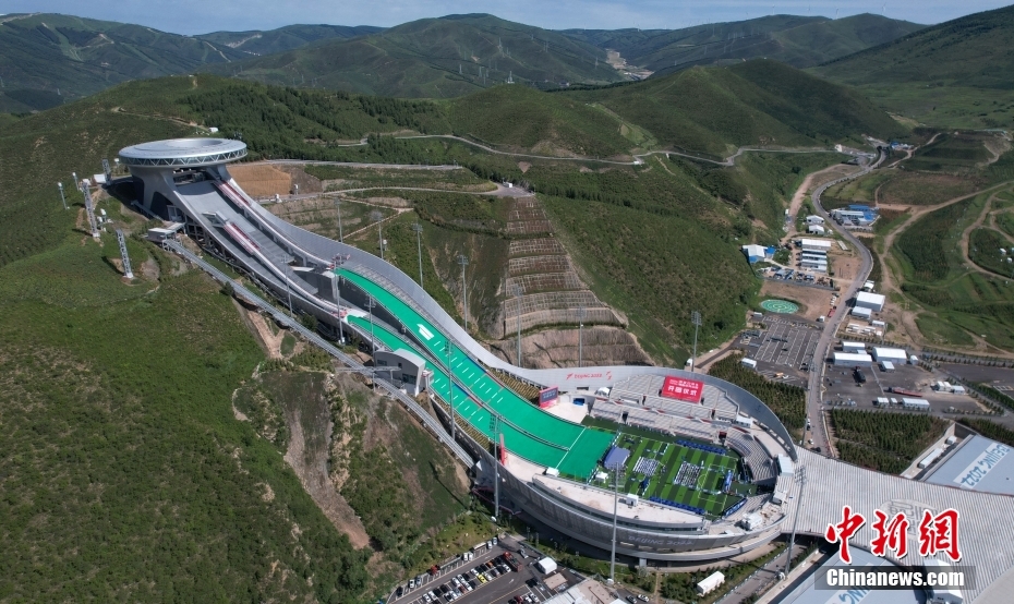 一周年回望：北京冬奥在寒冰之上绘就的国际盛