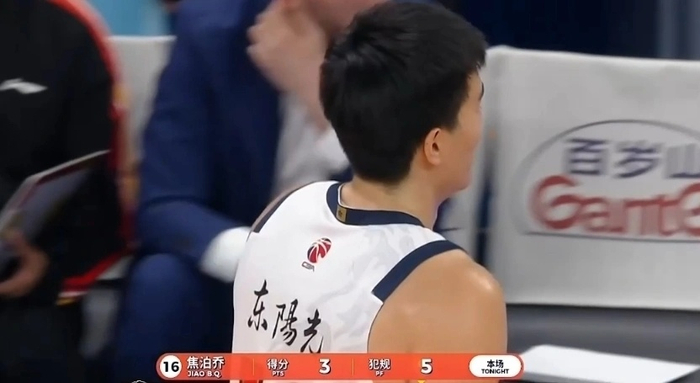 焦泊乔离队引热议 广东男篮内线困境浮现