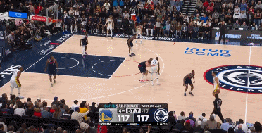 勇士逆转快船鏖战三节决胜 76人锁定东部席位