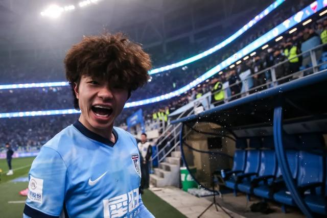 河南队伤病危机致惨败 大连英博逆转三连败